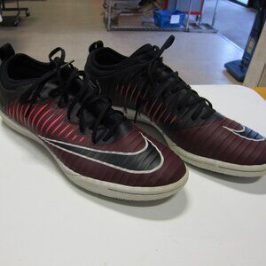 Nike Black and Burgundy Athletic Shoes